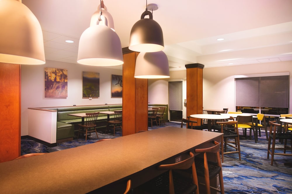 Fairfield Inn & Suites by Marriott Redding - photo 39