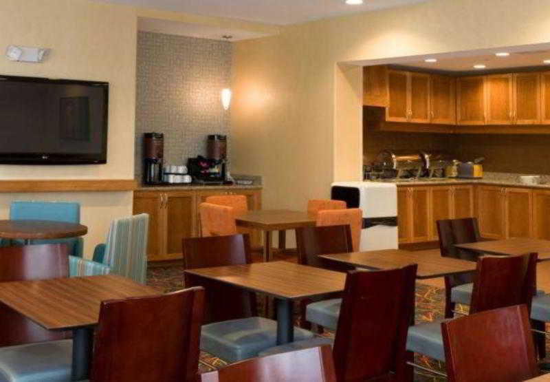 Residence Inn Marriott Moline - photo 20