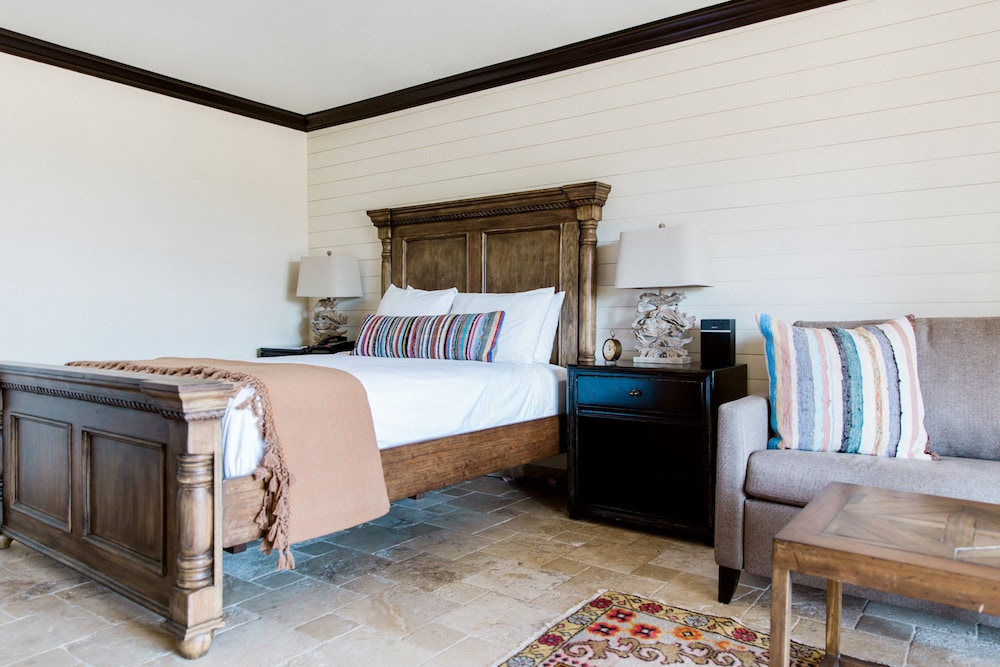 Hillside Boutique Hotel - photo 17