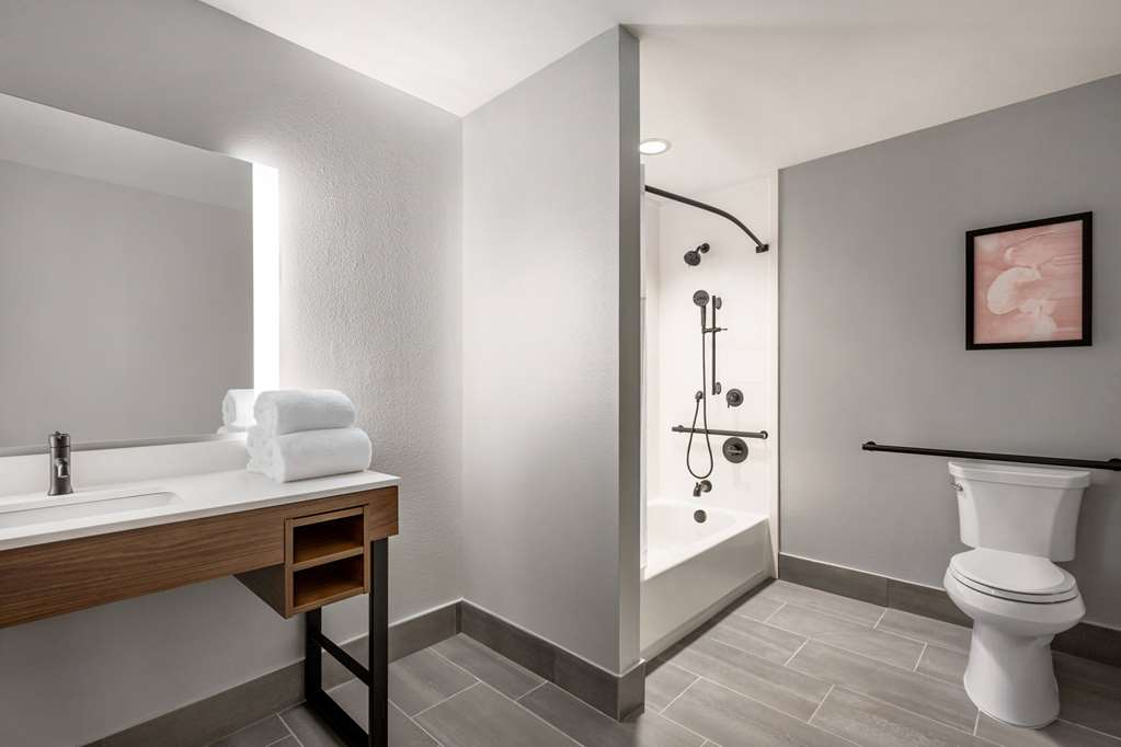 Hawthorn Extended Stay by Wyndham Del Rio - photo 47