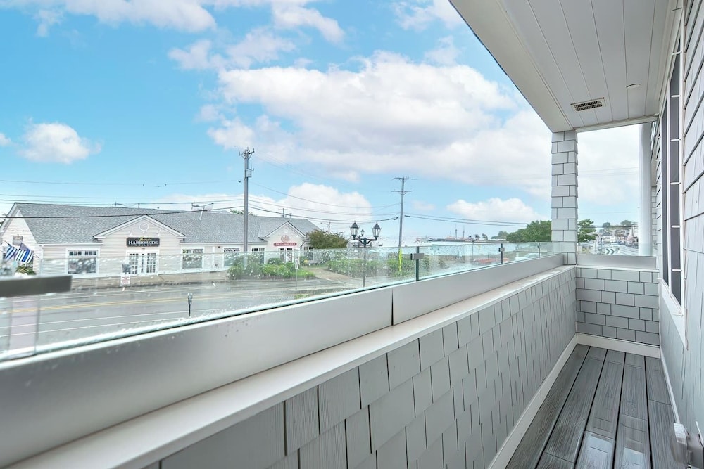 Harbourtown Suites - photo 76