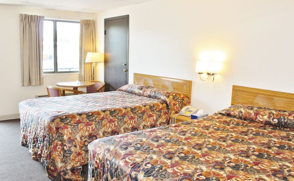 Otter Creek Inn - photo 4