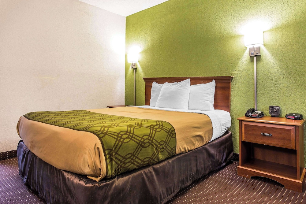 Econo Lodge Elizabeth City - photo 16