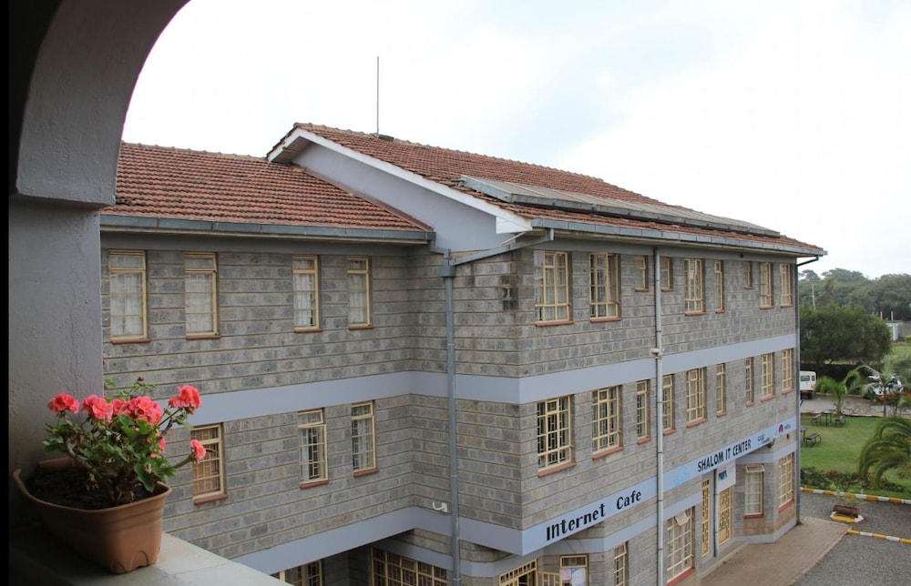 Shalom House Hostel