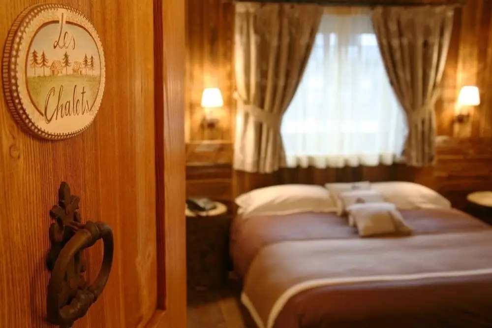 Hotel Letterario Locanda Collomb — La Thuile