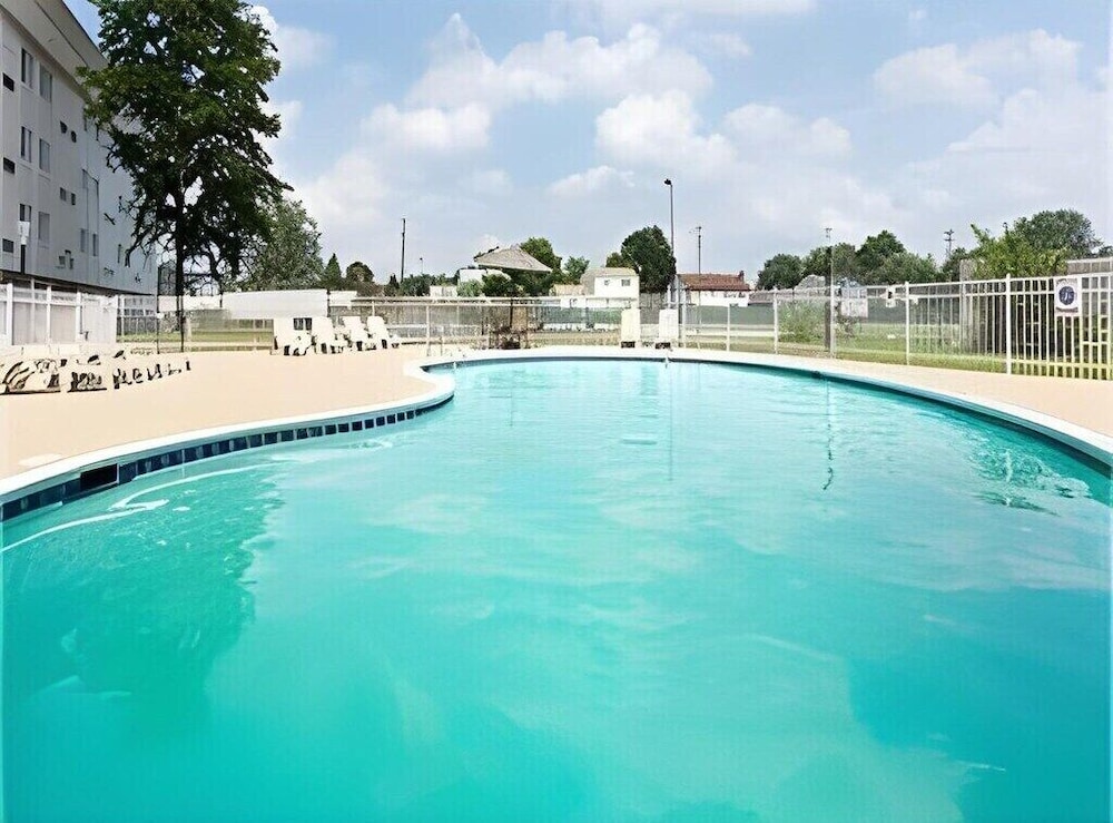 Wyndham Garden Dover - photo 18