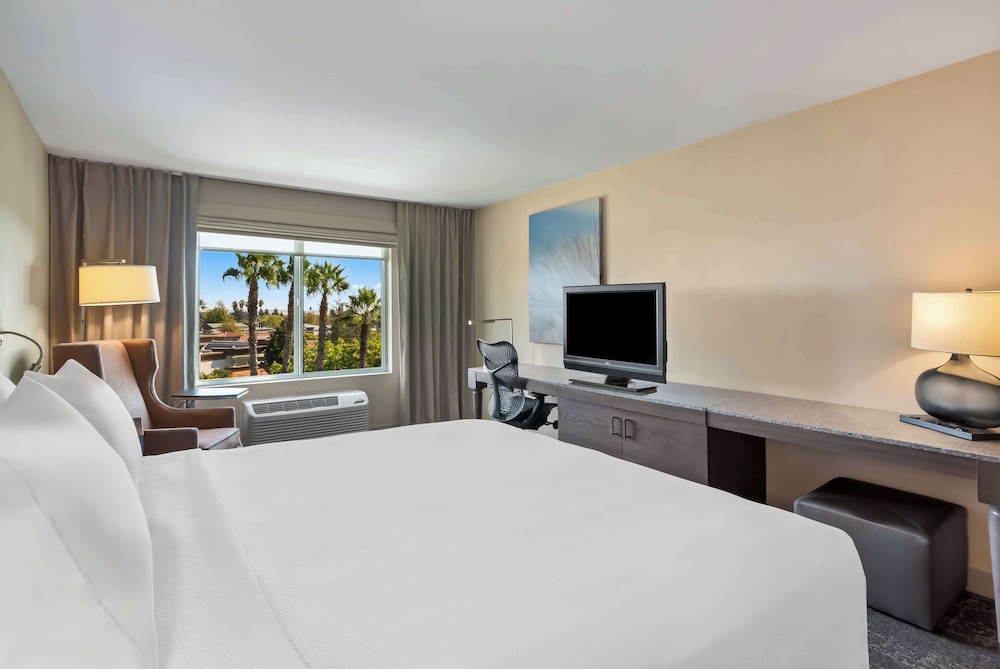Hilton Garden Inn Fairfield - photo 24