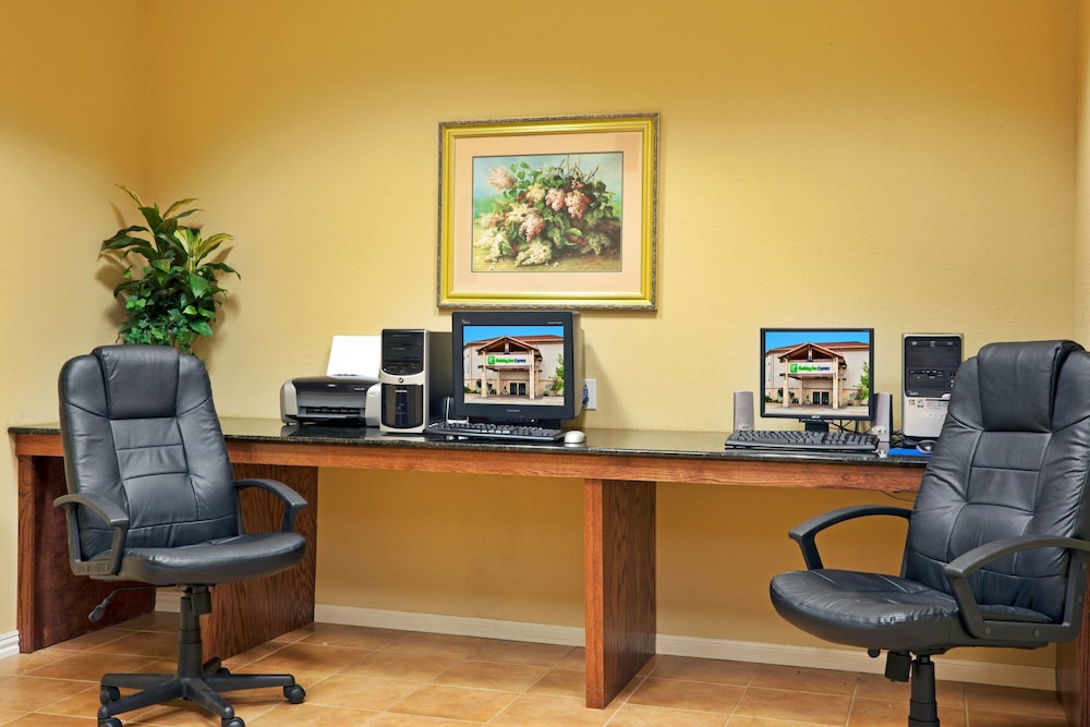 Holiday Inn Express Salado Belton by IHG - photo 21