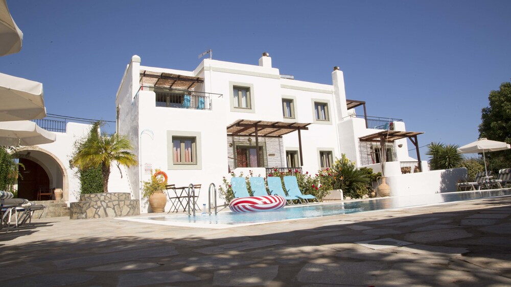 The 4 Elements - carbon neutral hotel in Rodos