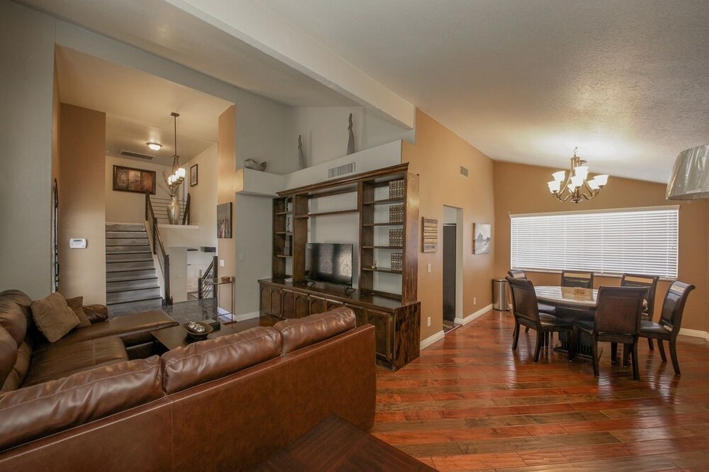 4br 9m to Vegas Strip with Spa - photo 16