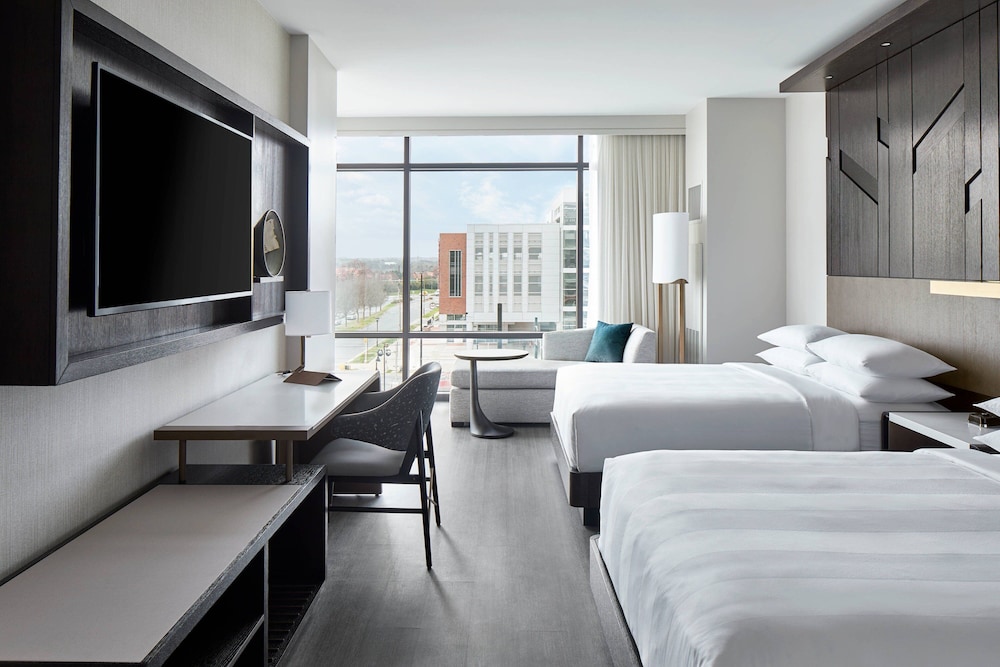 UNC Charlotte Marriott Hotel & Conference Center - photo 12