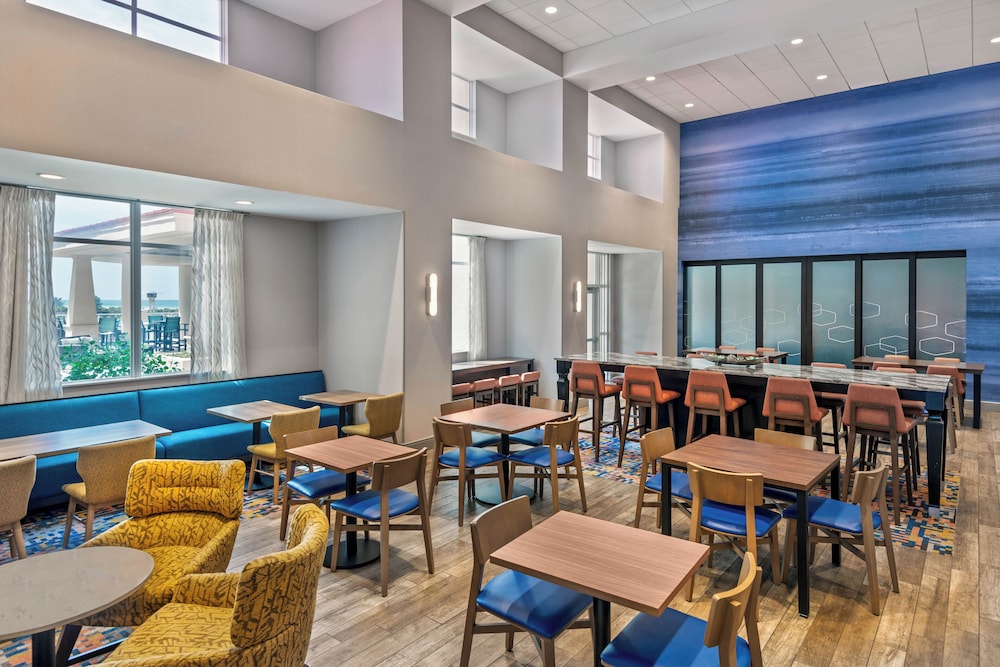 Hampton Inn & Suites Clearwater Beach - photo 3