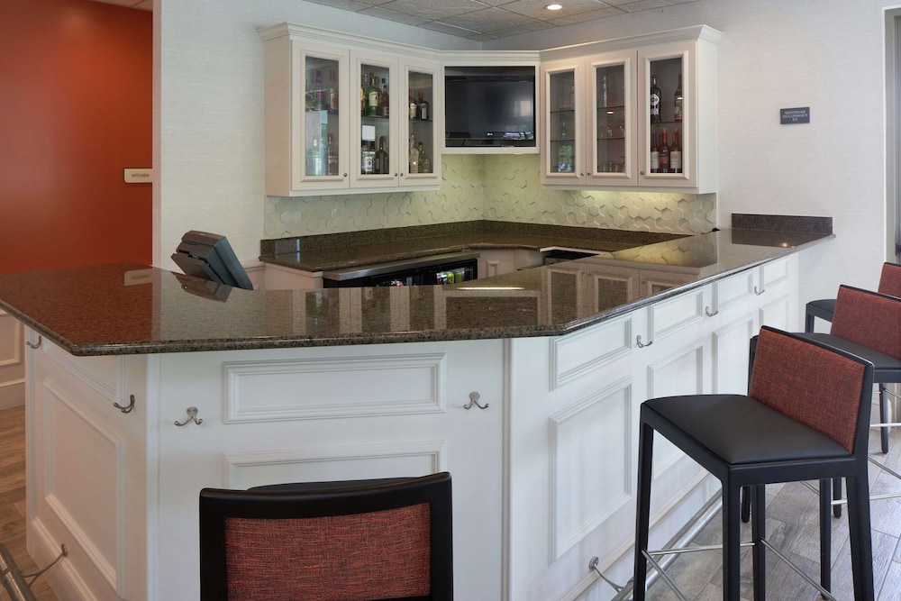 Hilton Garden Inn Evansville - photo 3