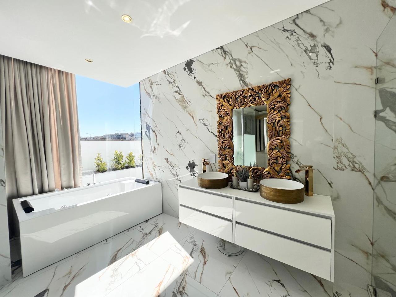 Villa Grace
