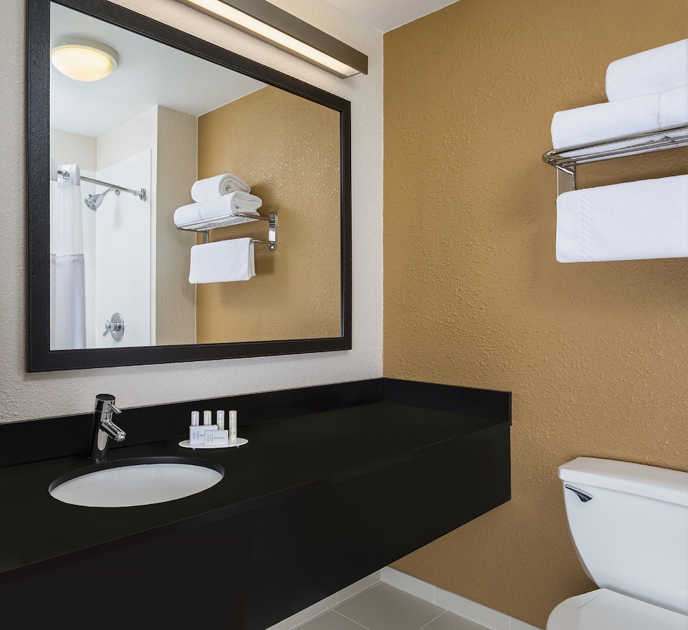 Fairfield Inn and Suites by Marriott Valparaiso - photo 9