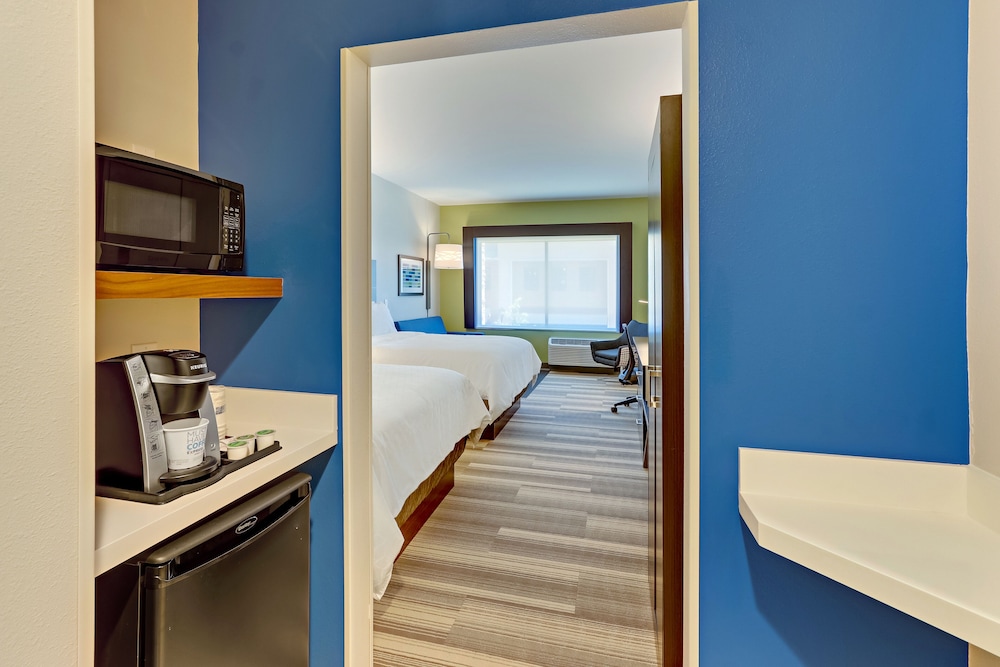 Holiday Inn Express & Suites Winston Salem Sw Clemmons by IHG - photo 19