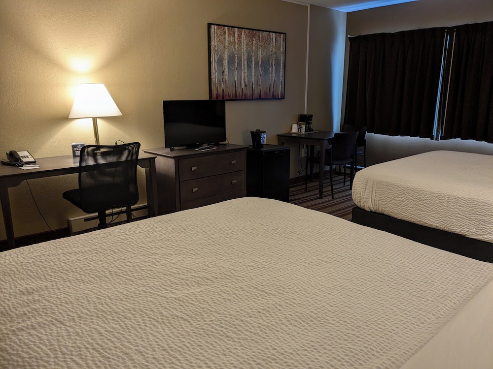 Magnuson Hotel Copper Crown - photo 17