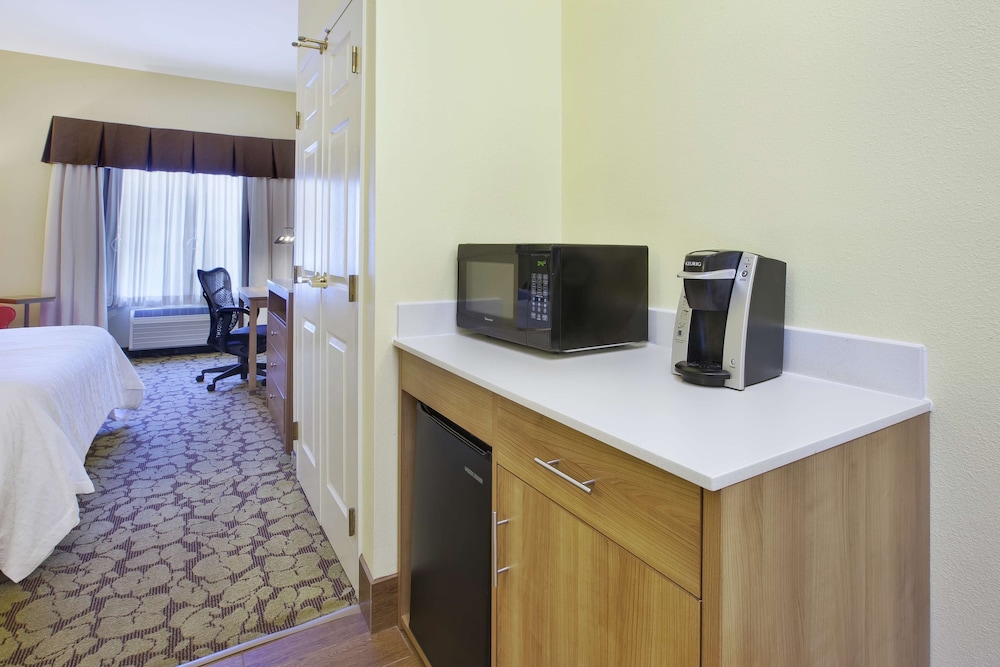 Hilton Garden Inn Wichita - photo 12