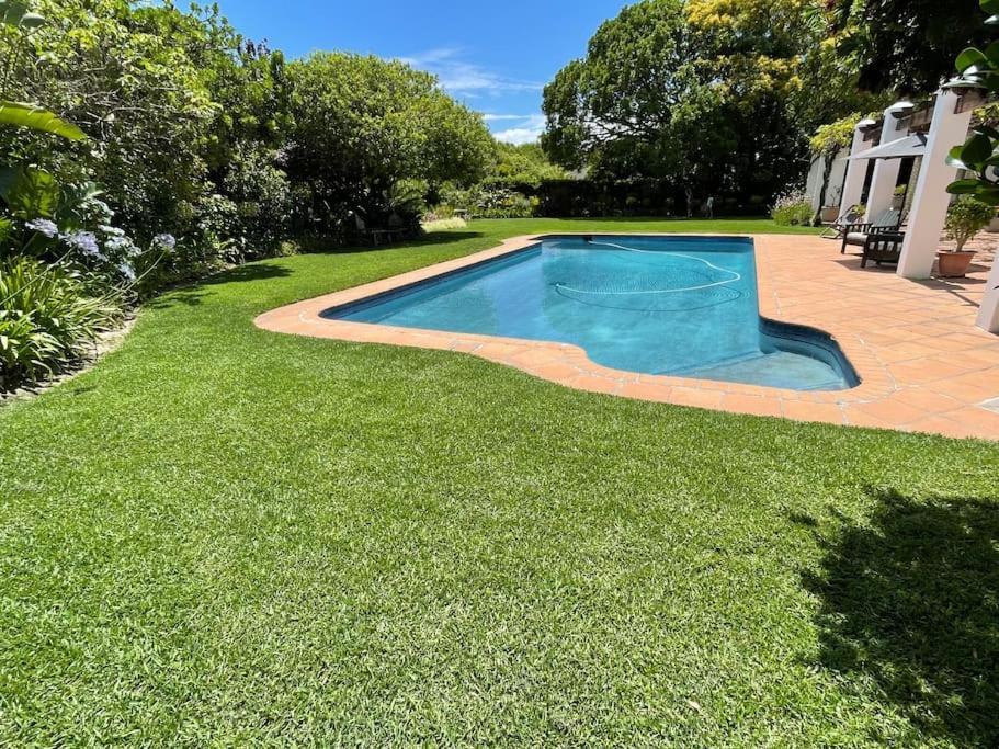 Charming Guest Suite in the Constantia Wine Valley