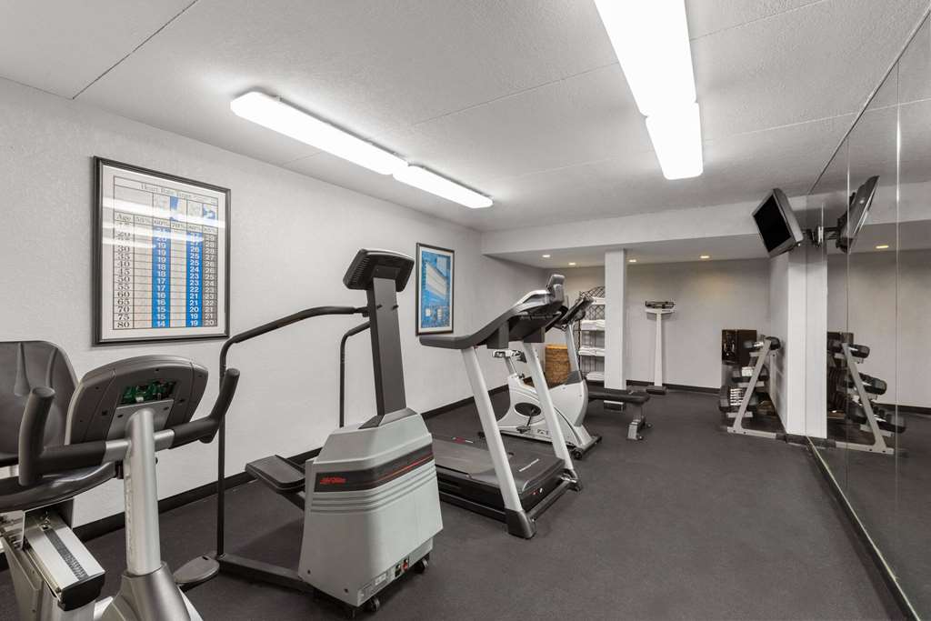 SureStay Plus Hotel by Best Western Kansas City Northeast - photo 10