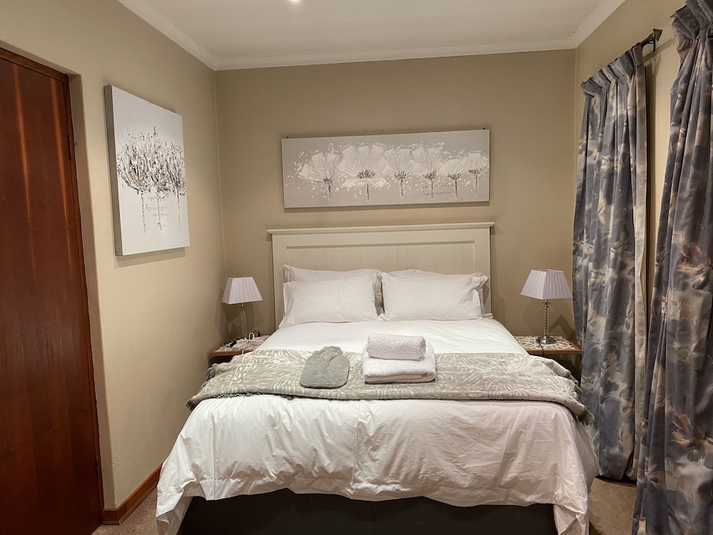 Tuscan Rose — Bloemfontein — photo 5