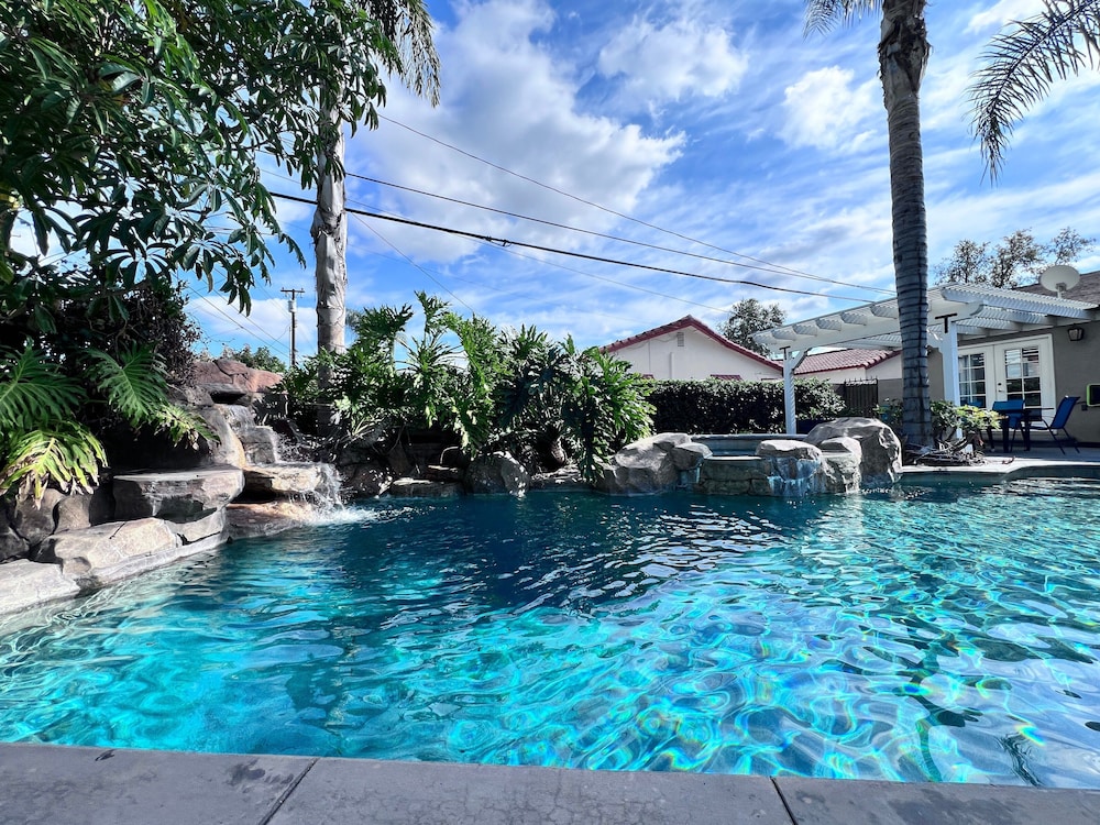 Destination #02 in Anaheim, United States