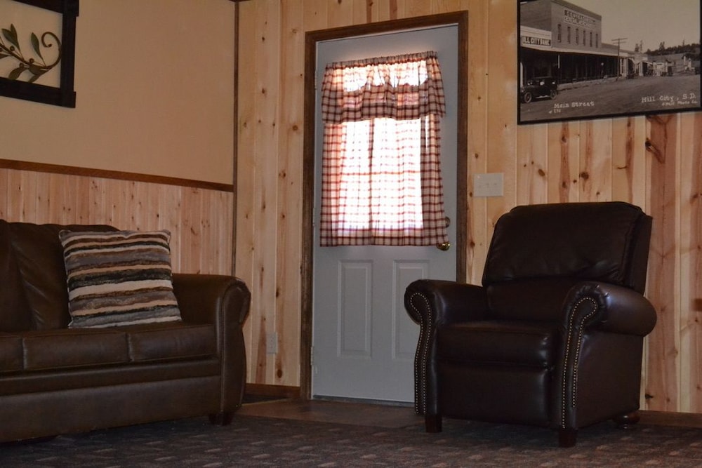 Black Elk Resort Cottages and RV Park - photo 14