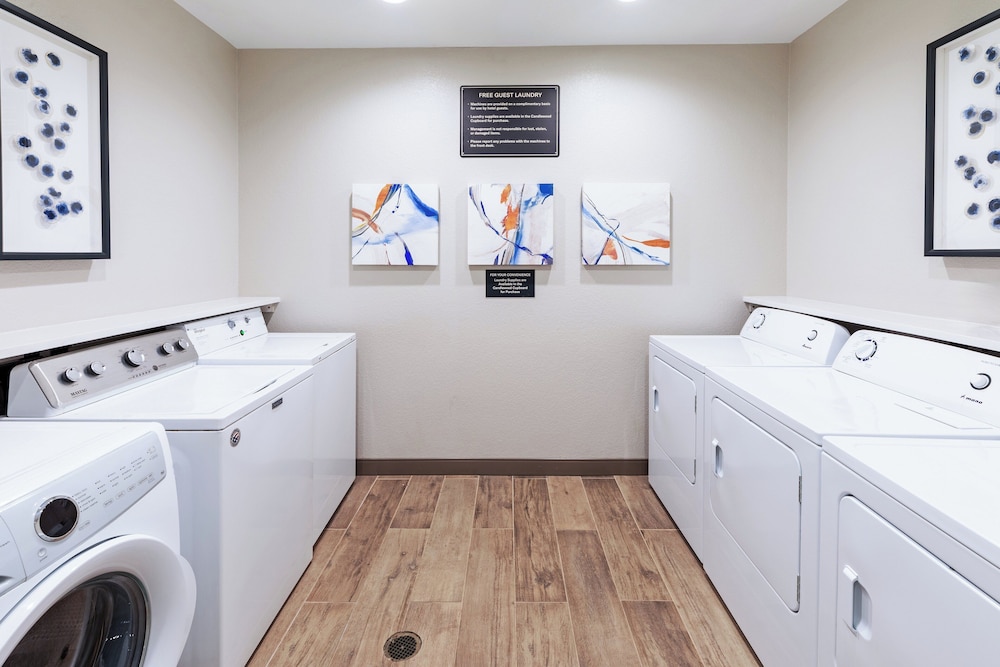 Candlewood Suites Fayetteville University of Arkansas by IHG - photo 30