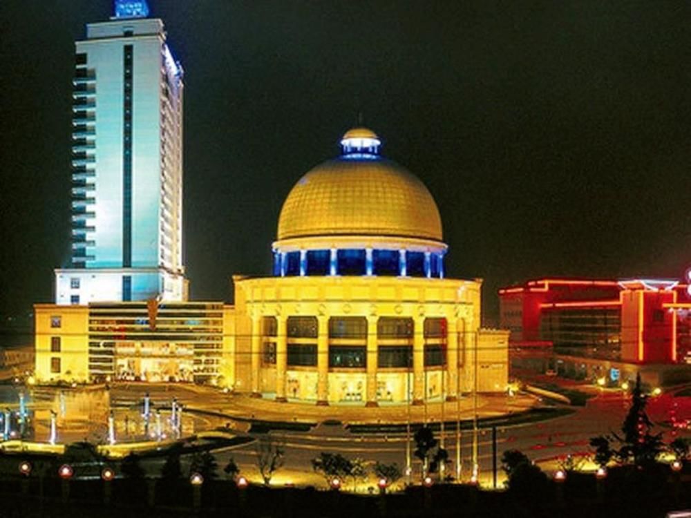 Haiyan Hotel Taizhou in Taizhou, People's Republic of China