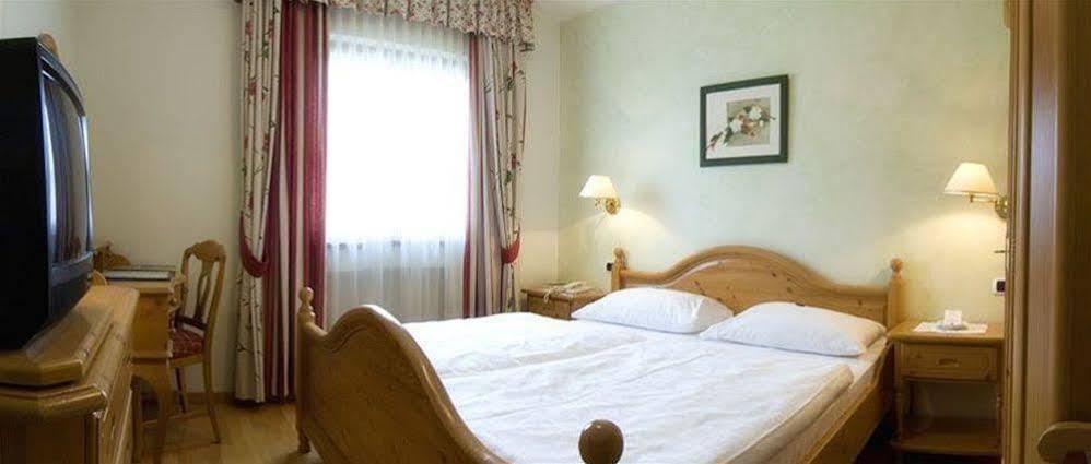 Hotel Ristorante Lewald in Bolzano, Italy