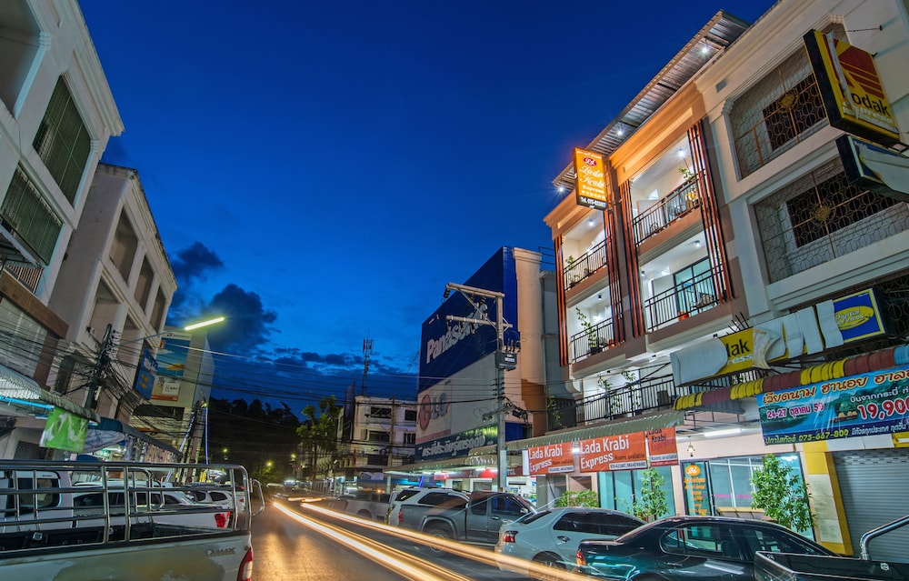 Lada Krabi Express - carbon neutral hotel in Krabi