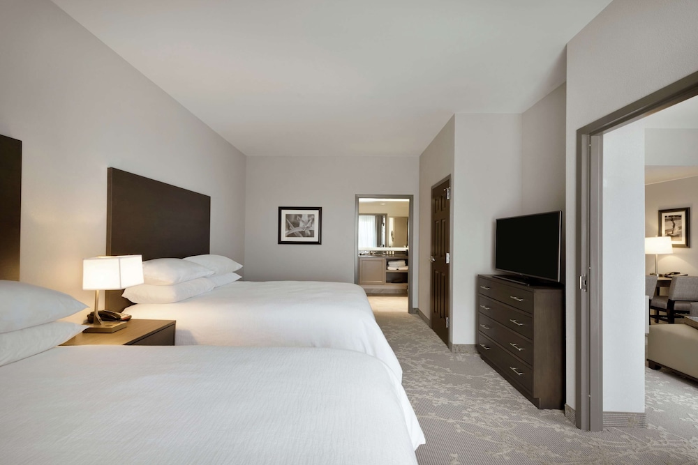 Embassy Suites by Hilton Charlotte Ayrsley - photo 19