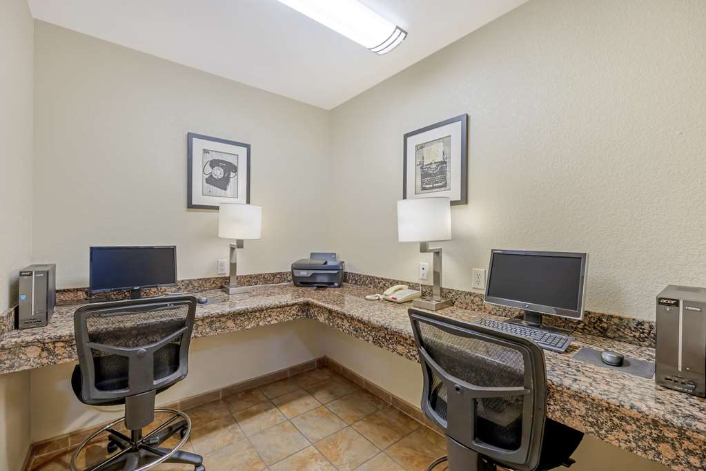 Best Western Plus Guymon Hotel & Suites - photo 33