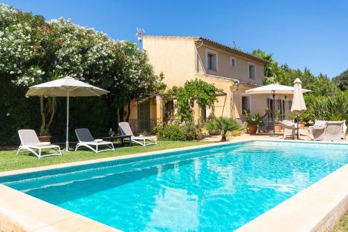 Finca Son Fornes in Buger, Spain