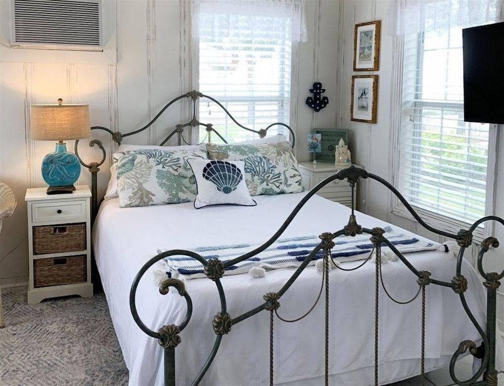 Little Bay Club — 4-Star Luxury Hotel in Rockport, United States