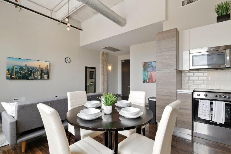 Luxury Downtown Dallas Stay by Amyfinehouse - photo 302