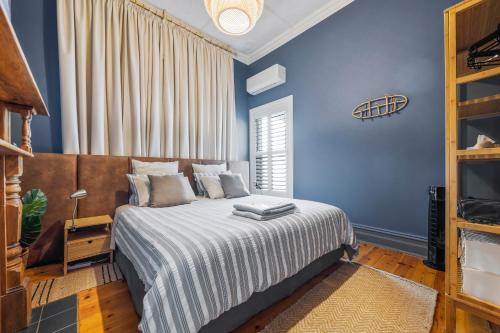 Rawsons shack Beachfront unit suits single or couple — hotel in Henley Beach