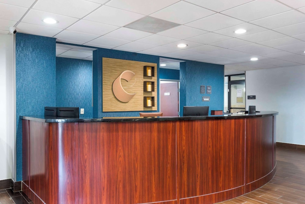 Comfort Suites Atlanta Airport - photo 3