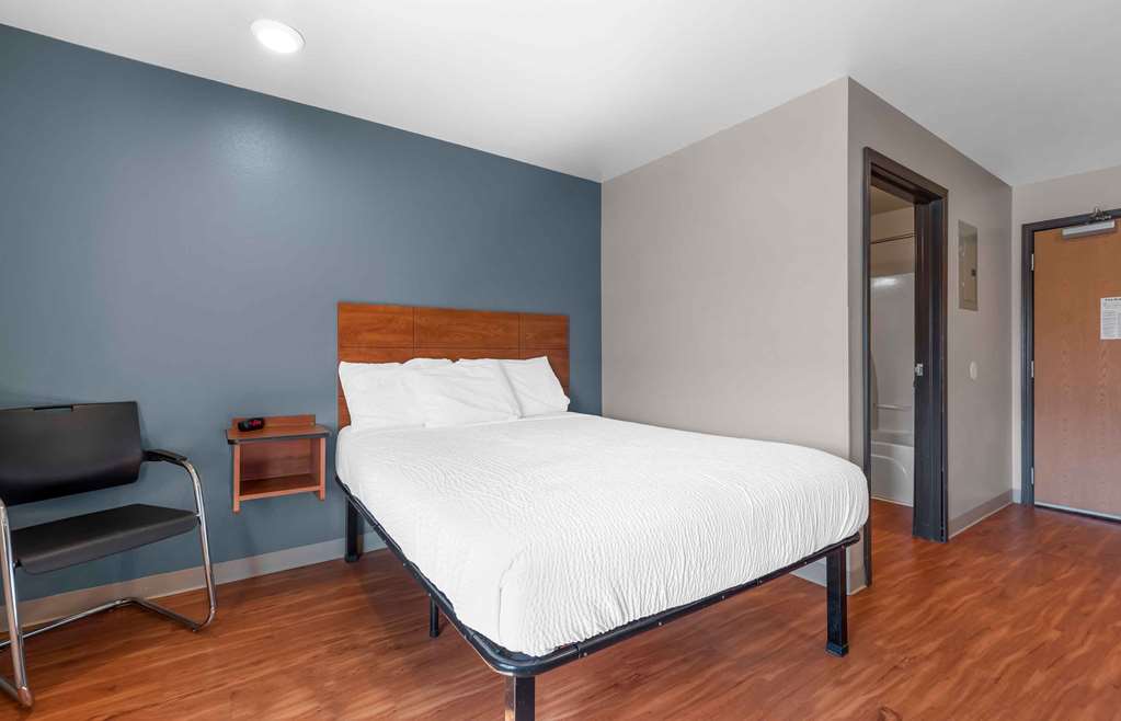 Extended Stay America Select Suites Colorado Springs - photo 6