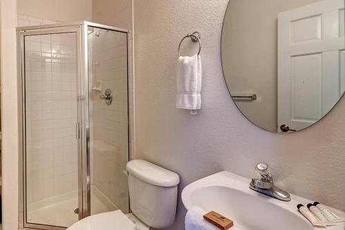 Crossroads Townhome 681B - photo 9
