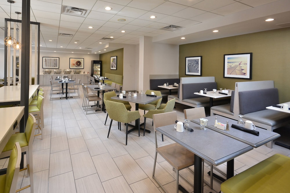Holiday Inn Raleigh Durham Airport by IHG - photo 32