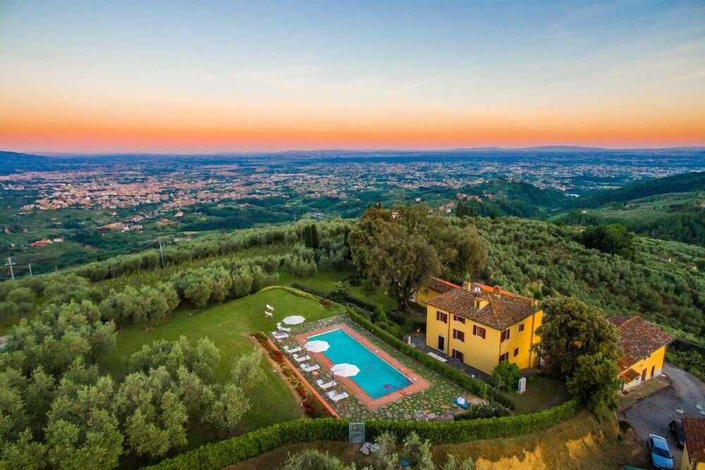 Verdidea Villa Cerreta — 4-Star Luxury Hotel in Massa, Italy