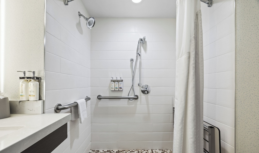 Holiday Inn Express Sunnyvale Silicon Valley by IHG - photo 36