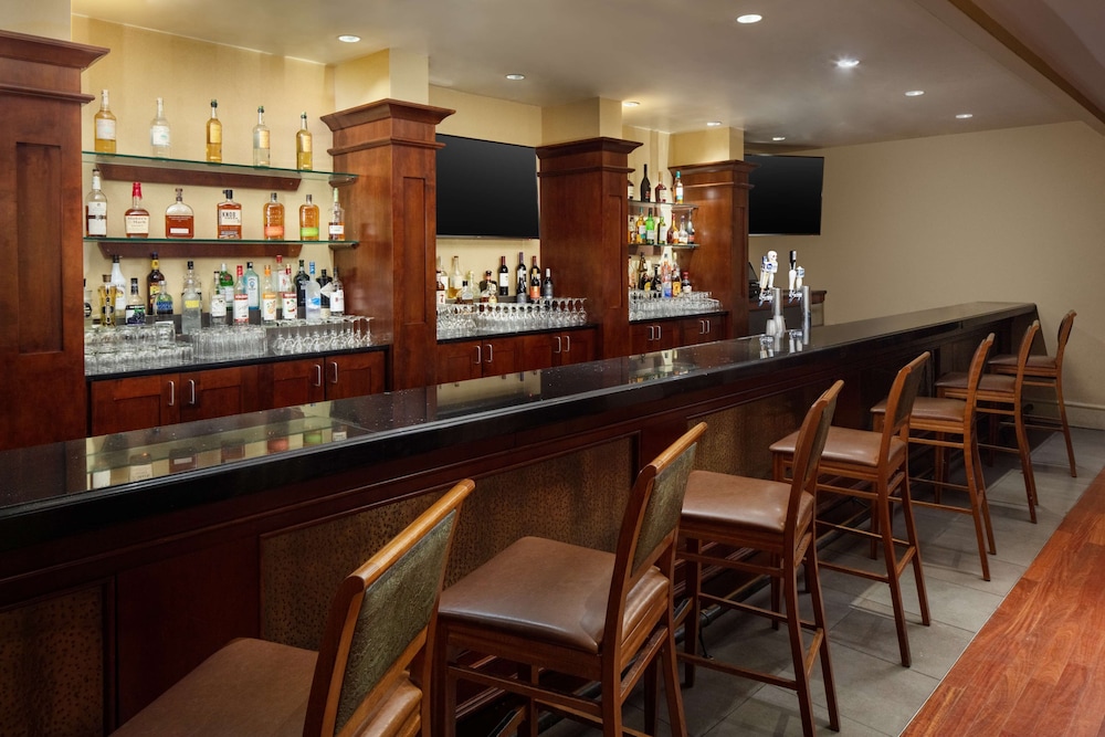 DoubleTree by Hilton Boston North Shore - photo 40
