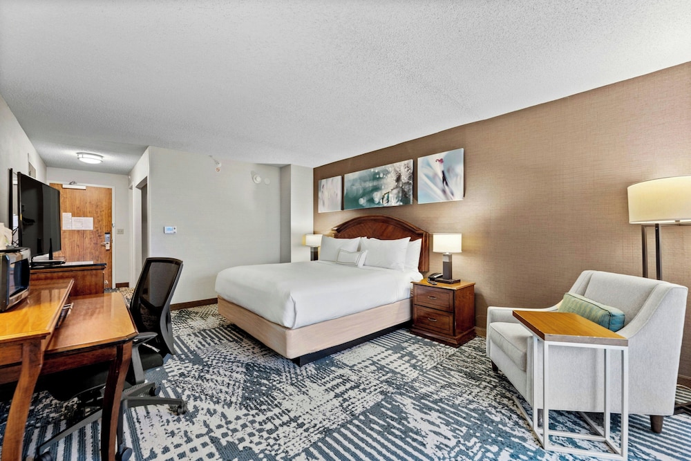 Delta Hotels by Marriott Mount Pleasant - photo 32