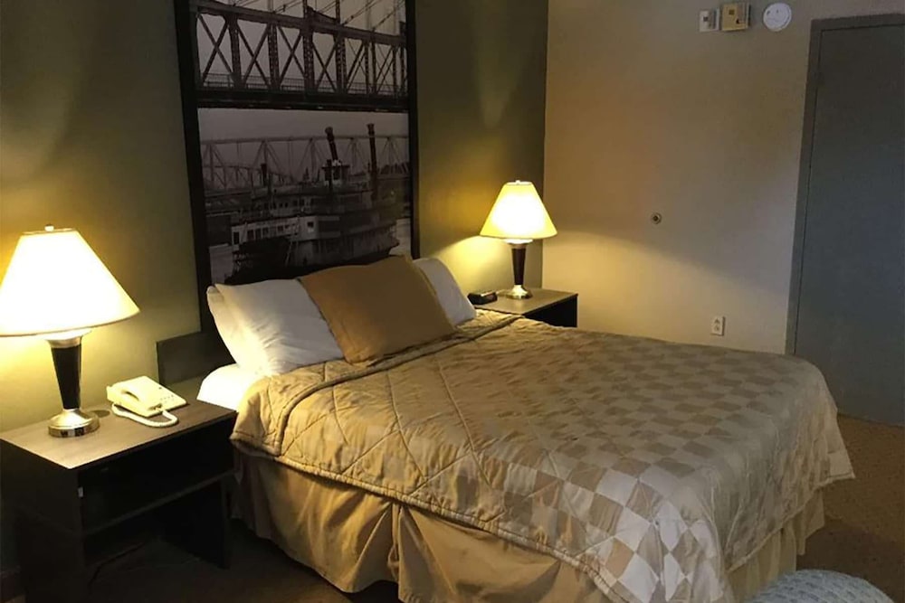 Howard Johnson Inn Cleveland Airport - photo 14