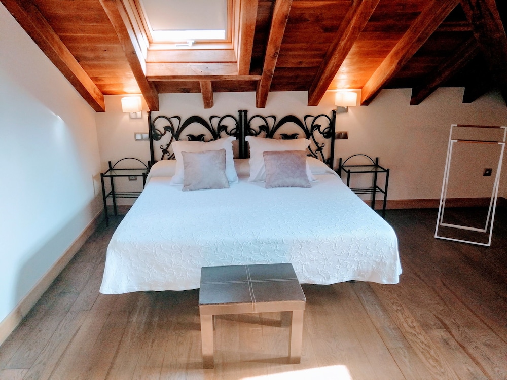 Hotel Palacio de Arce — Unknown City — photo 3