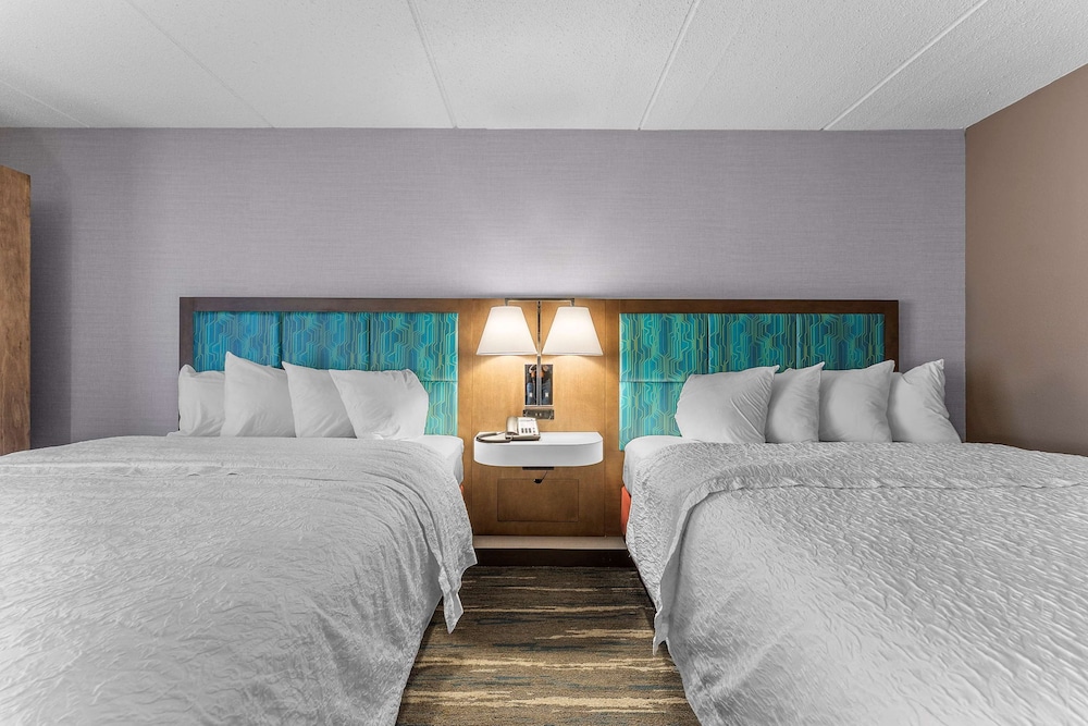 Hampton Inn Cleveland Westlake - photo 5