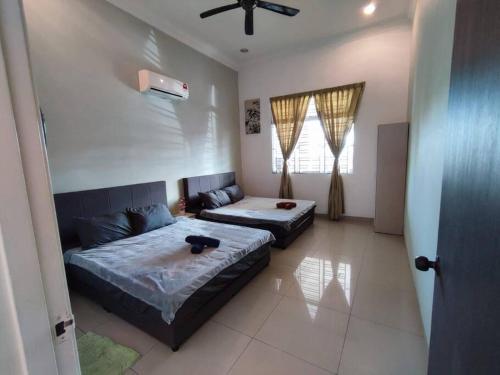 Sayang Sayang Homestay Crazy Offer 4R2b — 4-Star Luxury Hotel in Batu Pahat, Malaysia