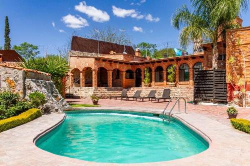 Casa De Piedra — 4-Star Luxury Hotel in Tequisquiapan, Mexico